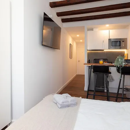 Gorgeous & Bcn Port Apartment